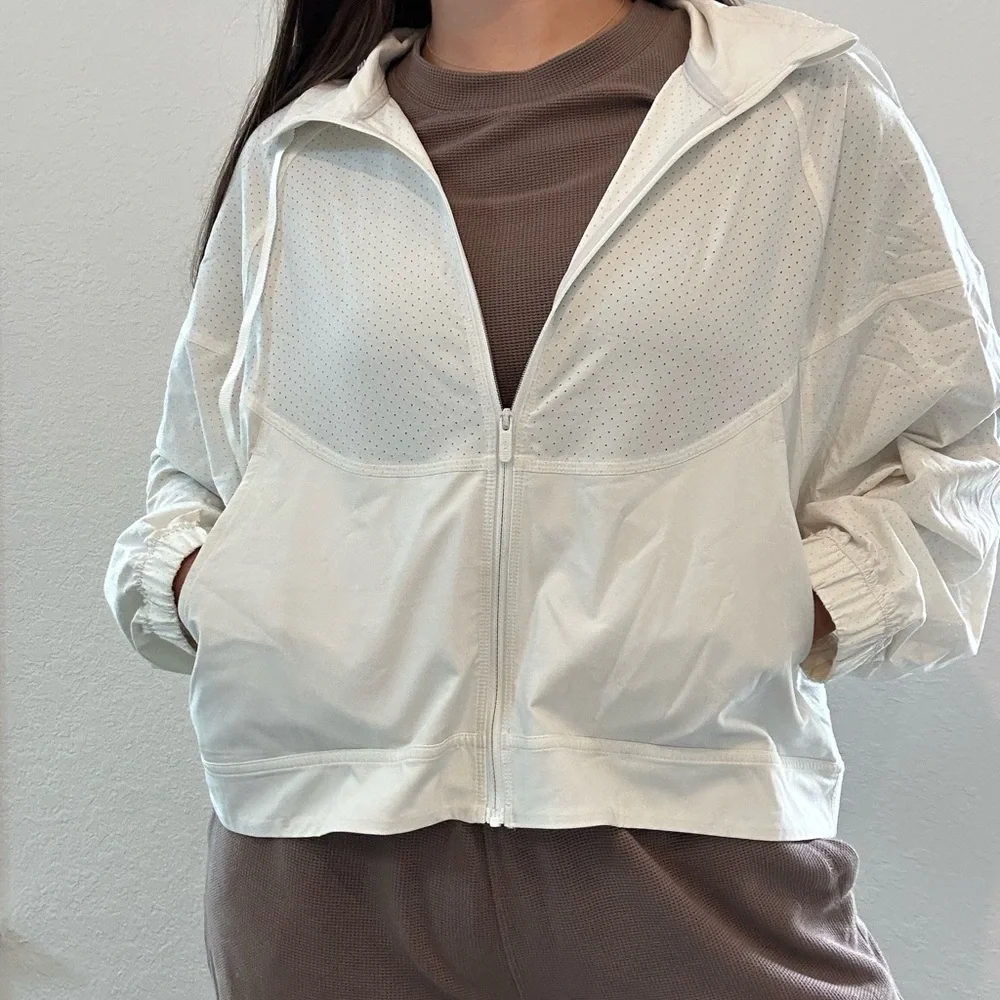 Lululemon jacket - Picture 2 of 5
